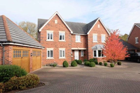 5 Bedroom Detached